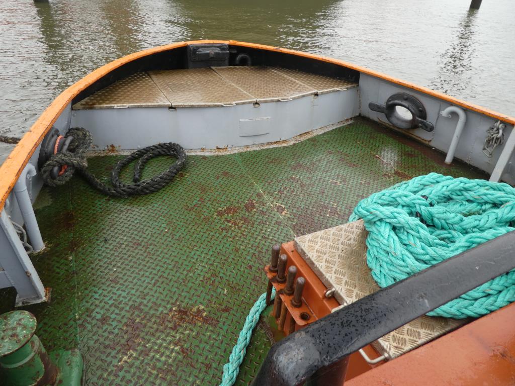 quebra-gelo/ rebocador motorizado bem conservado <br>"Hugo Lentz"-11