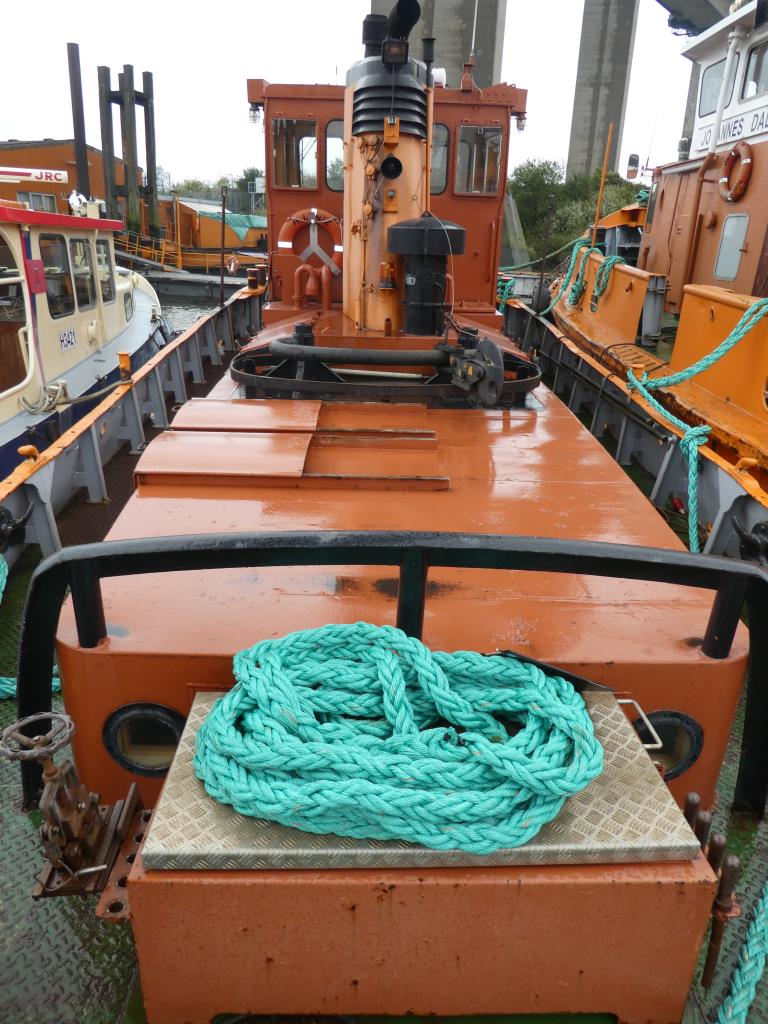 quebra-gelo/ rebocador motorizado bem conservado <br>"Hugo Lentz"-13