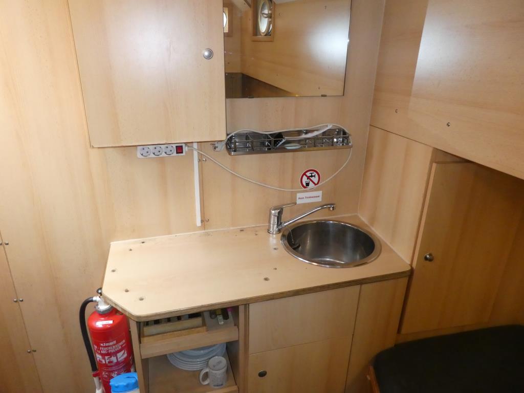 quebra-gelo/ rebocador motorizado bem conservado <br>"Hugo Lentz"-18