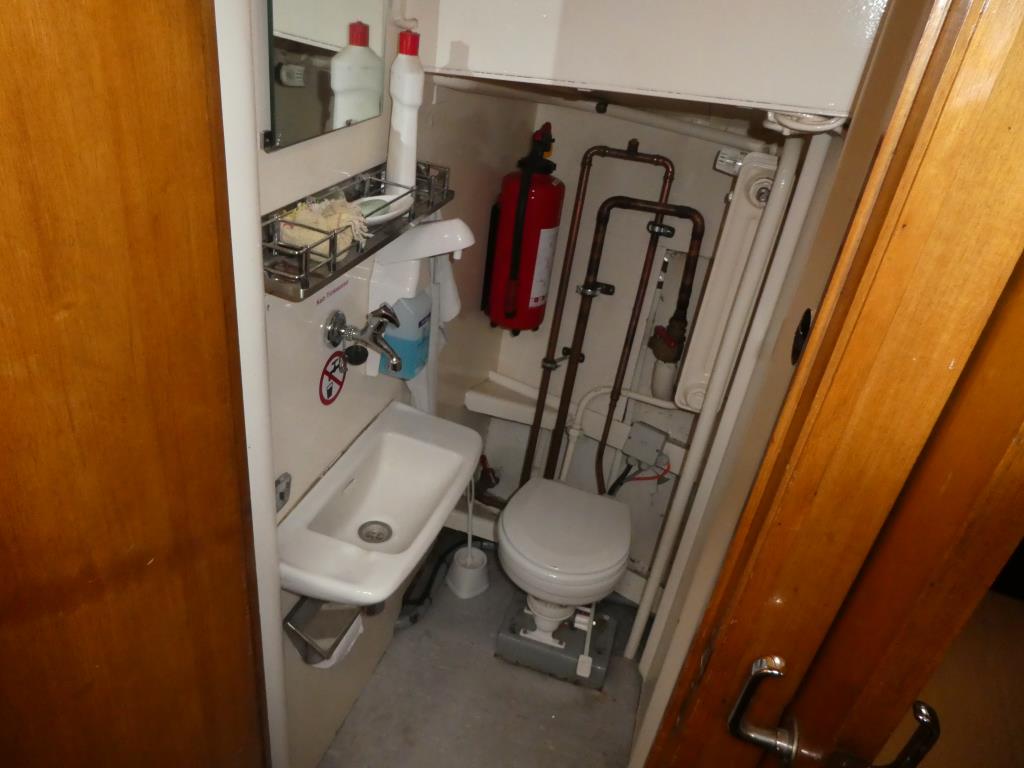 quebra-gelo/ rebocador motorizado bem conservado <br>"Hugo Lentz"-21