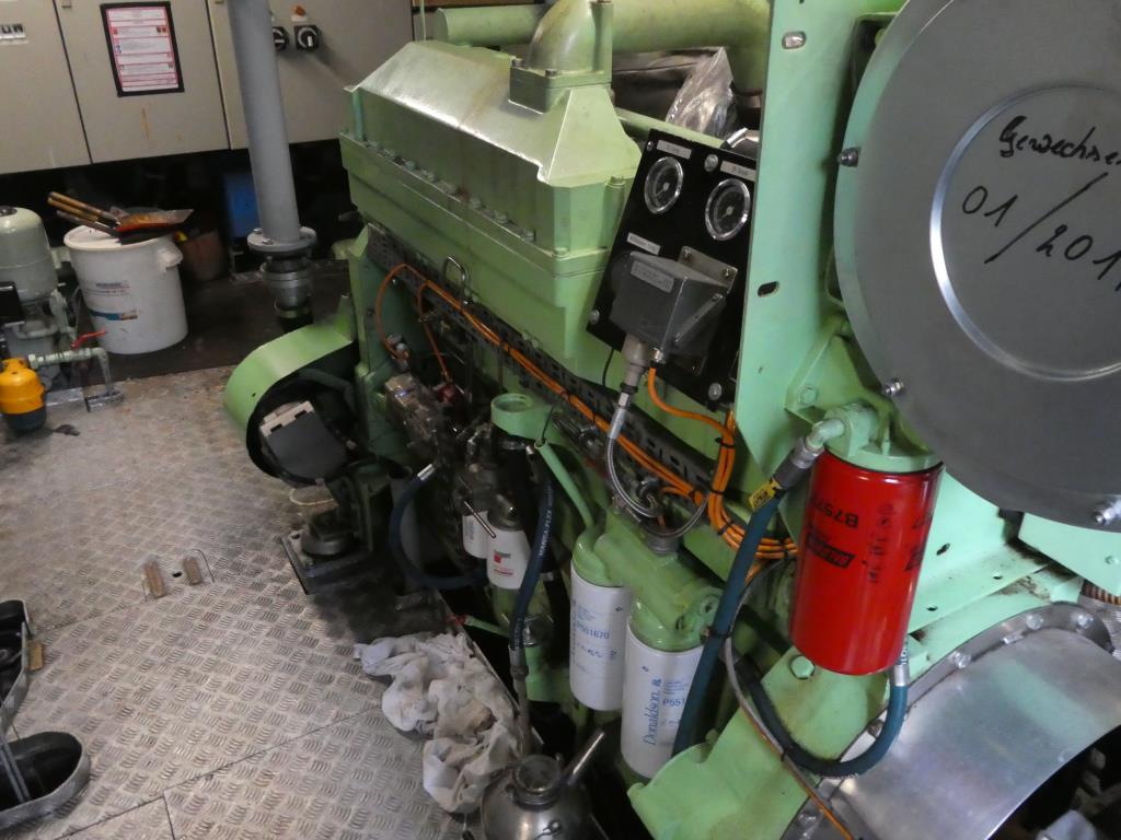 quebra-gelo/ rebocador motorizado bem conservado <br>"Hugo Lentz"-27