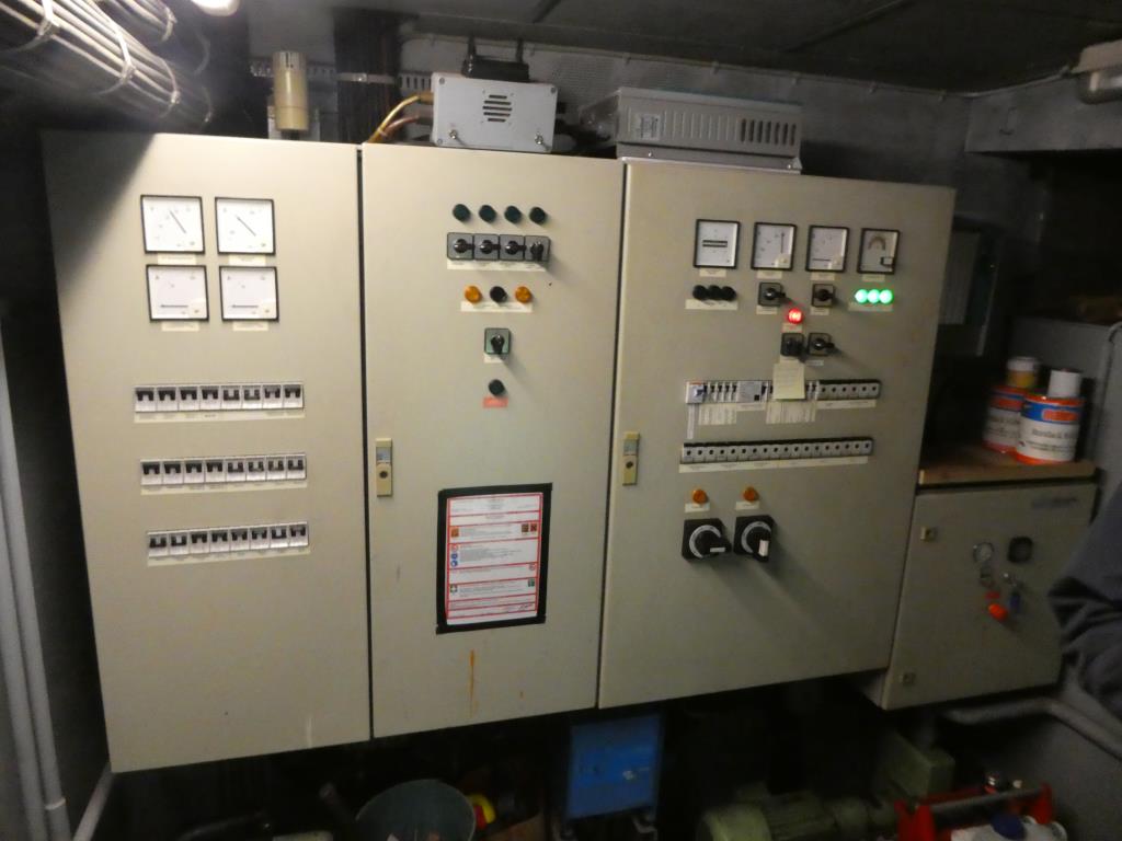 quebra-gelo/ rebocador motorizado bem conservado <br>"Hugo Lentz"-33