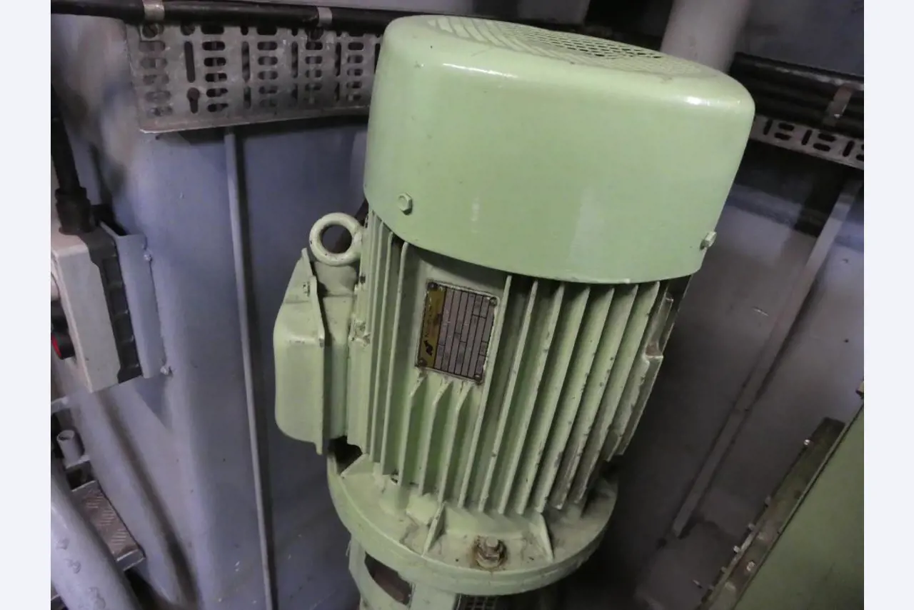 quebra-gelo/ rebocador motorizado bem conservado <br>"Hugo Lentz"-37