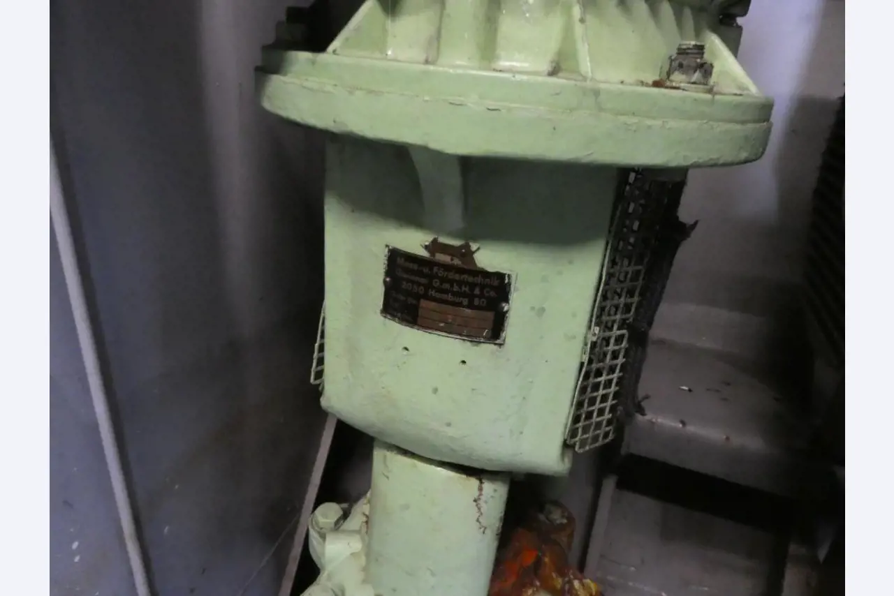 quebra-gelo/ rebocador motorizado bem conservado <br>"Hugo Lentz"-38