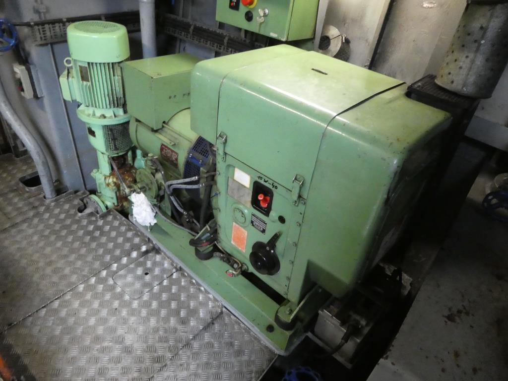 quebra-gelo/ rebocador motorizado bem conservado <br>"Hugo Lentz"-40