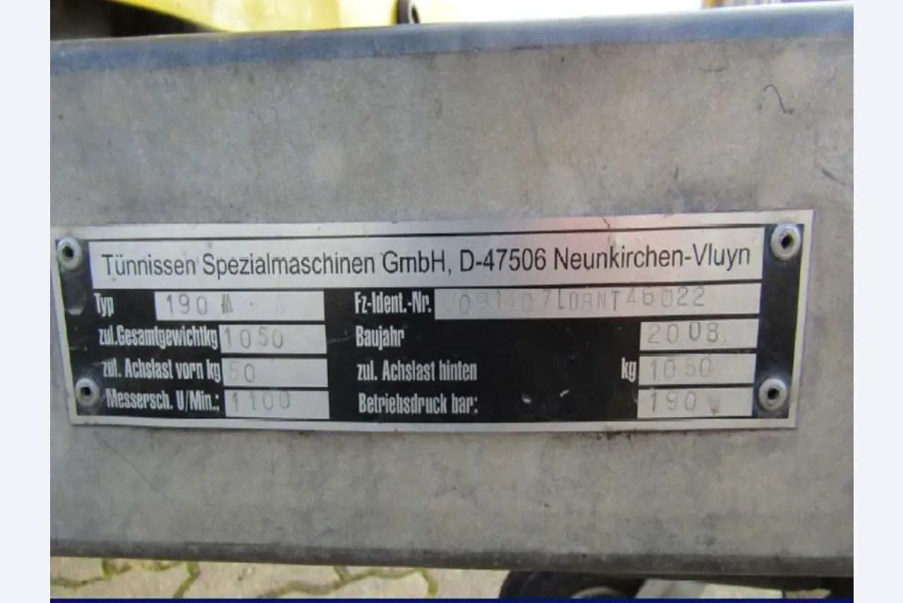 quebra-gelo/ rebocador motorizado bem conservado <br>"Hugo Lentz"-2