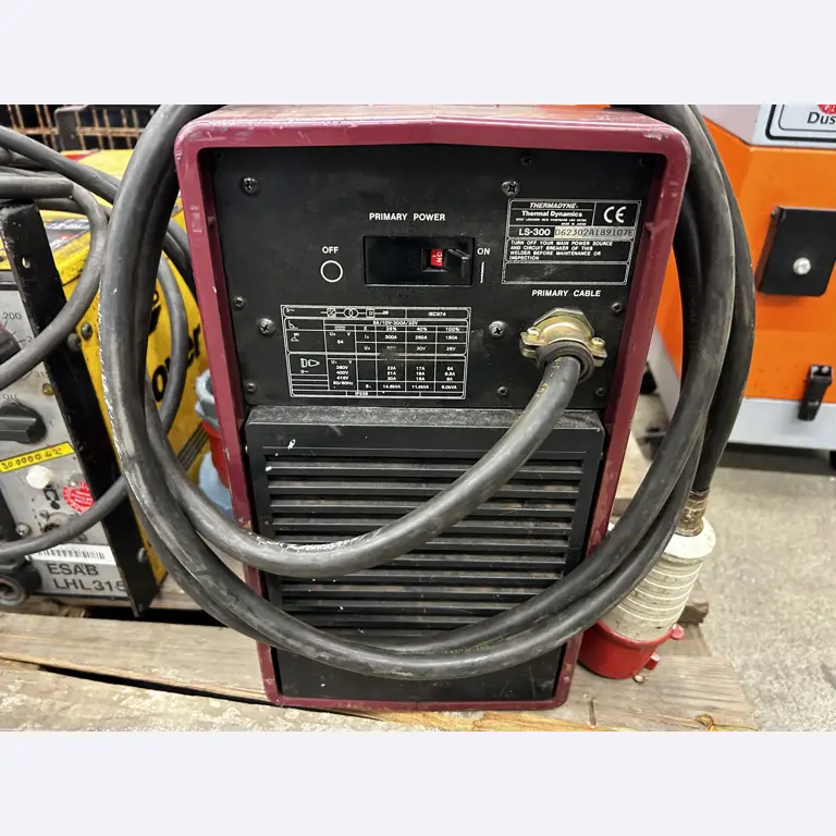 equipamento técnico bem conservado da zona portuária-3