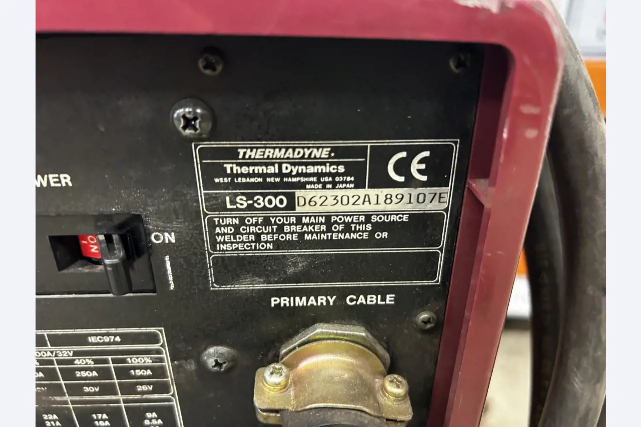 equipamento técnico bem conservado da zona portuária-4