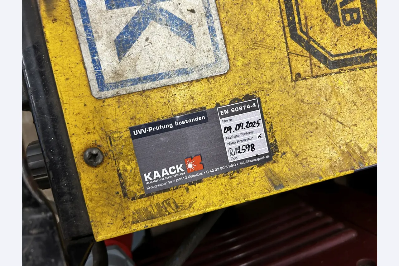 goed onderhouden technische uitrusting van het havengebied-3