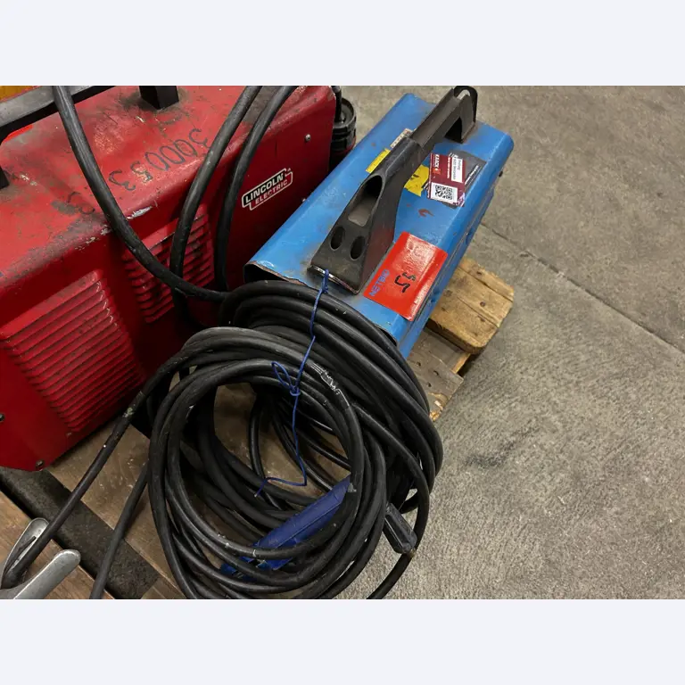 goed onderhouden technische uitrusting van het havengebied-4