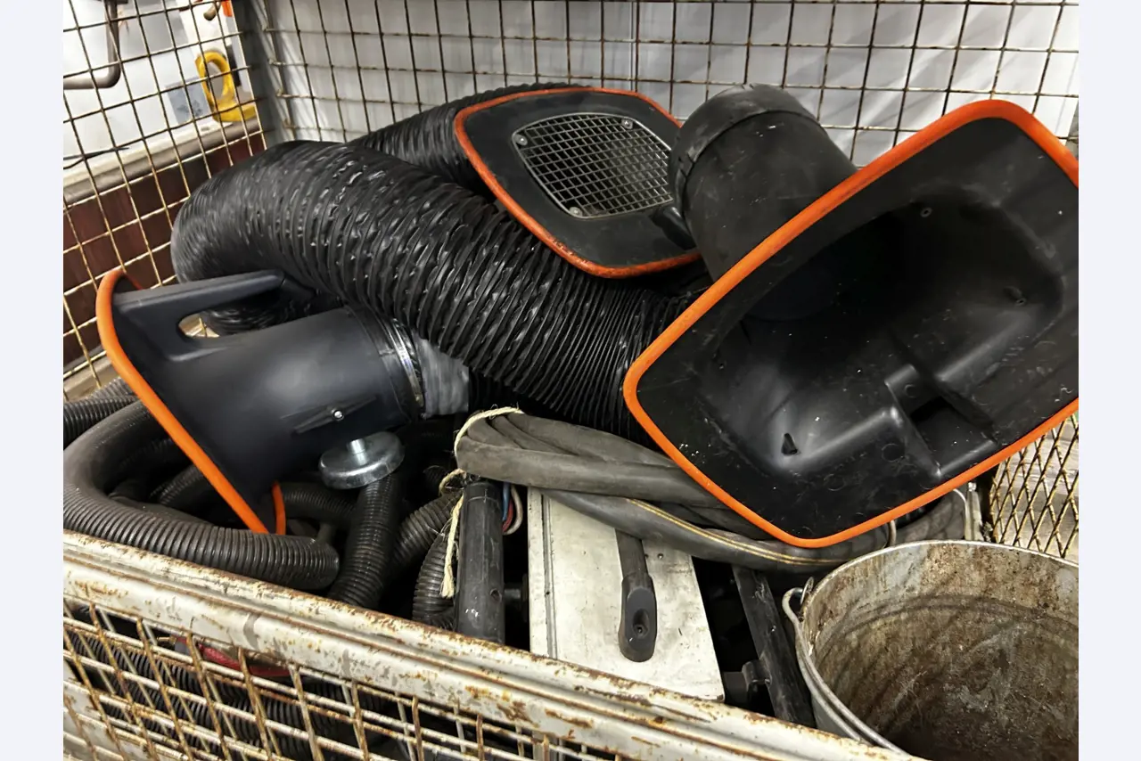 goed onderhouden technische uitrusting van het havengebied-2