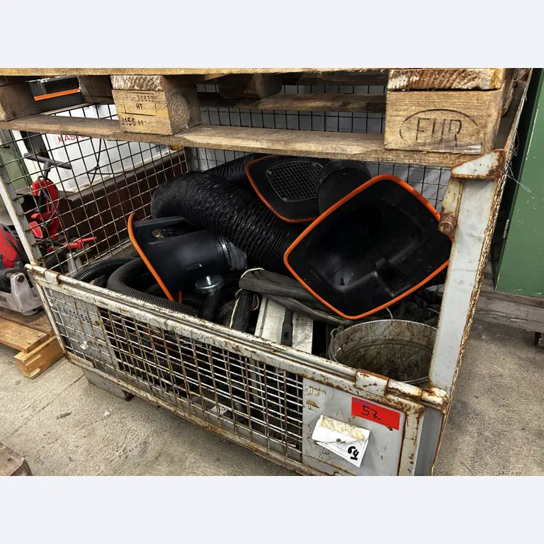 goed onderhouden technische uitrusting van het havengebied-1