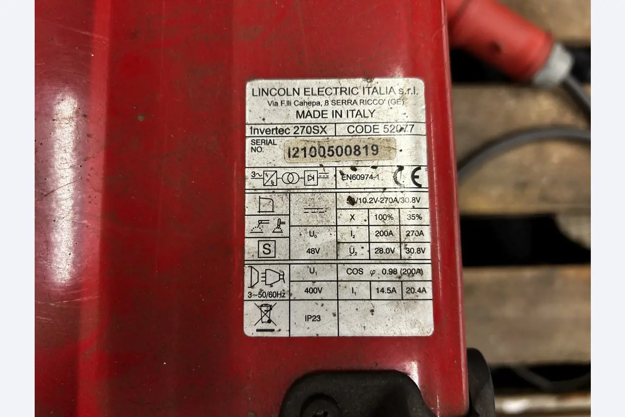 goed onderhouden technische uitrusting van het havengebied-2