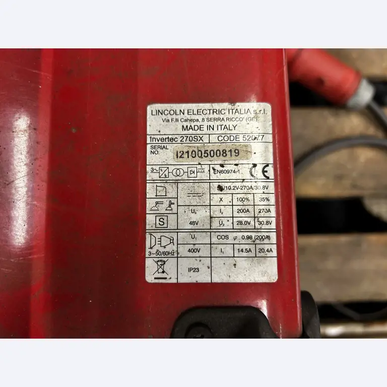 goed onderhouden technische uitrusting van het havengebied-2