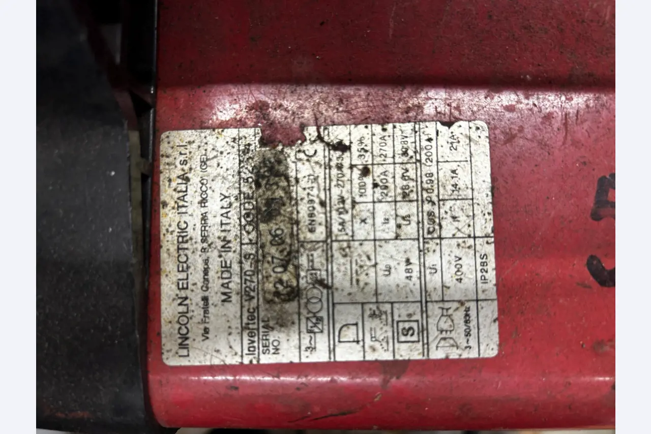 goed onderhouden technische uitrusting van het havengebied-3