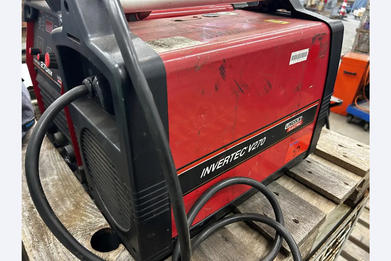 goed onderhouden technische uitrusting van het havengebied-4