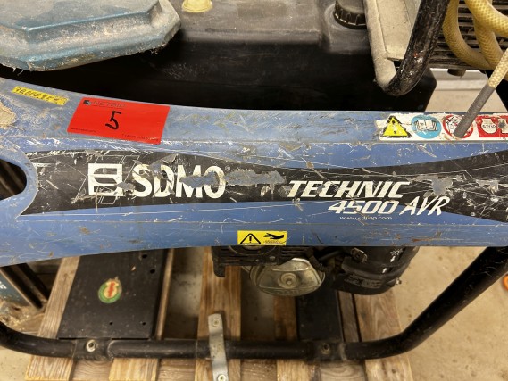 Working ship (direction finding boat) "Deepenschriewer IV" <br>and living barge "WS 3"-2