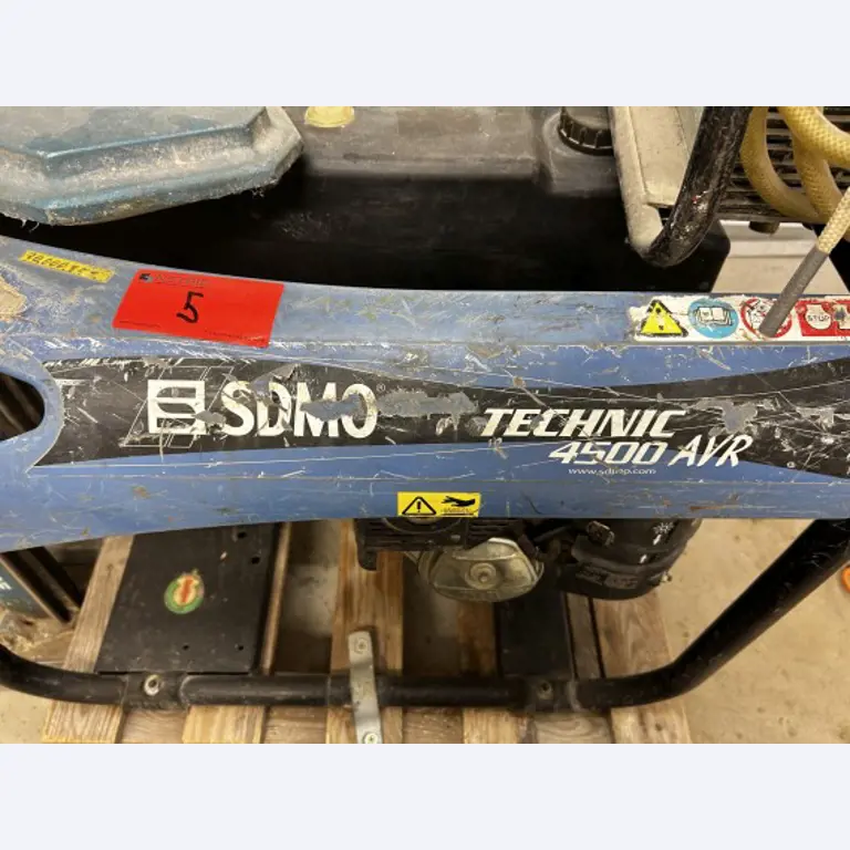 Working ship (direction finding boat) "Deepenschriewer IV" <br>and living barge "WS 3"-2