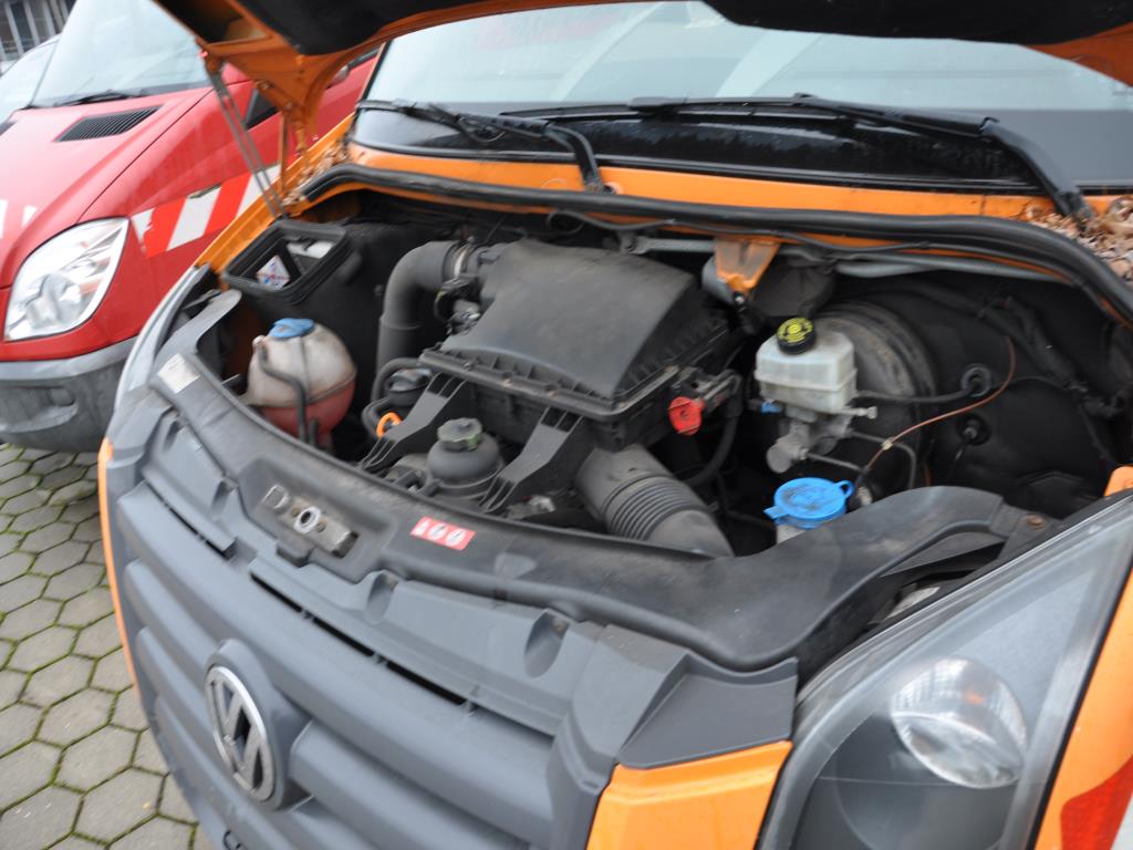 Dobrze utrzymane maszyny do obróbki drewna, systemy odciągowe i narzędzia ręczne w warsztacie/porcie drzewnym-11