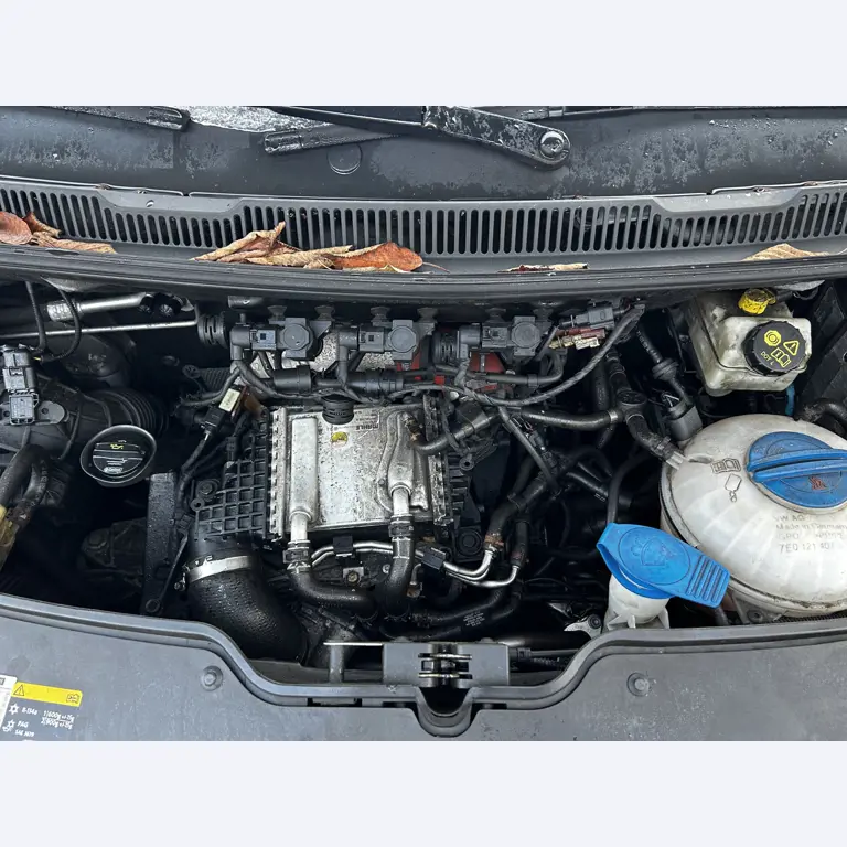 gepflegte Fahrzeuge aus dem Hafenumfeld-18