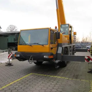 Mobilní jeřáb Liebherr LTM 1030-2