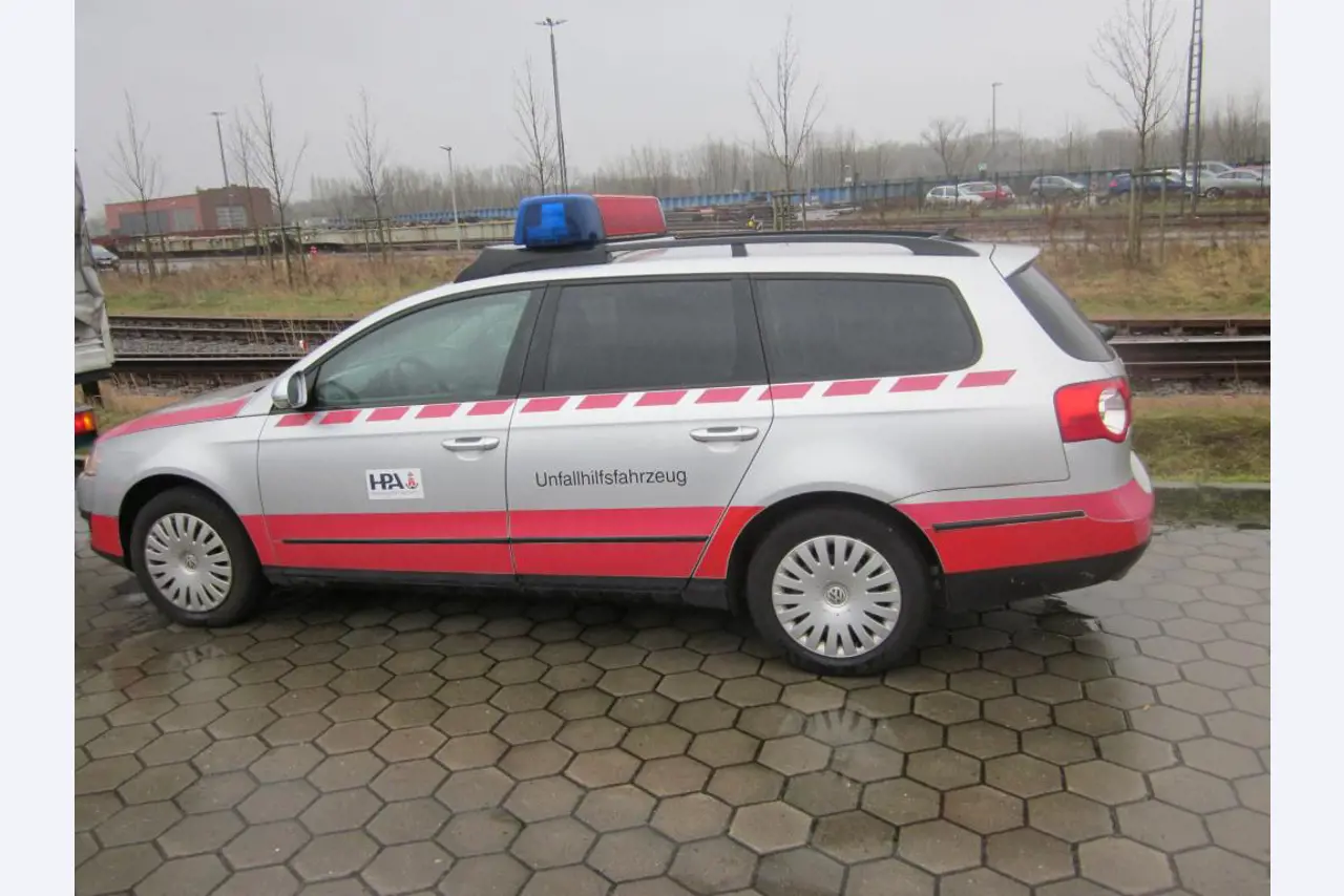 Hafenfahrzeuge/ Pontons-5