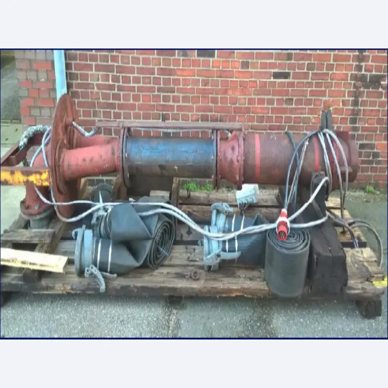 Hafenfahrzeuge/ Pontons-38