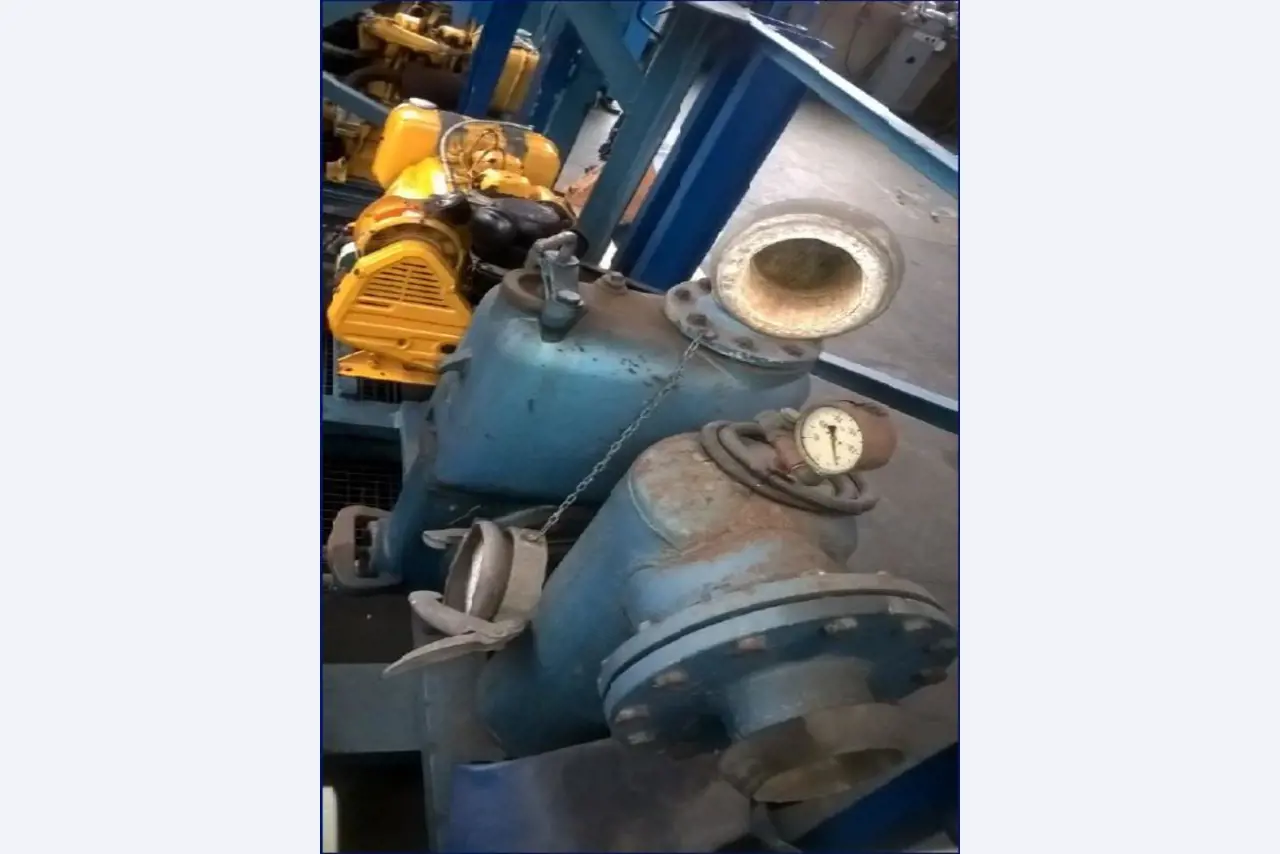 Hafenfahrzeuge/ Pontons-6