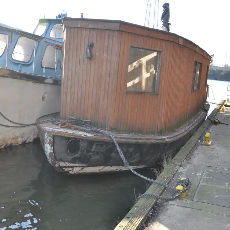 Pointed barge with superstructure HF 5216 Garbers