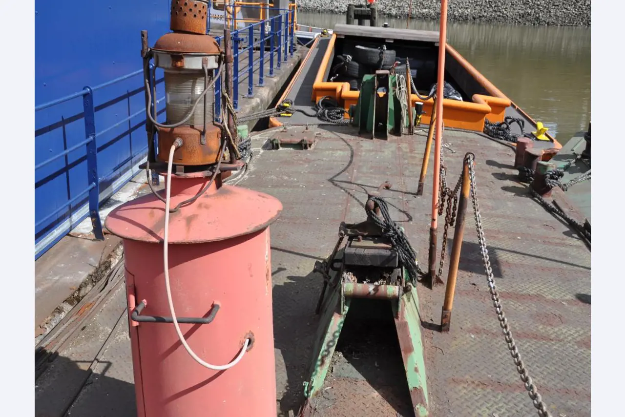 Havenboten/pontons-11
