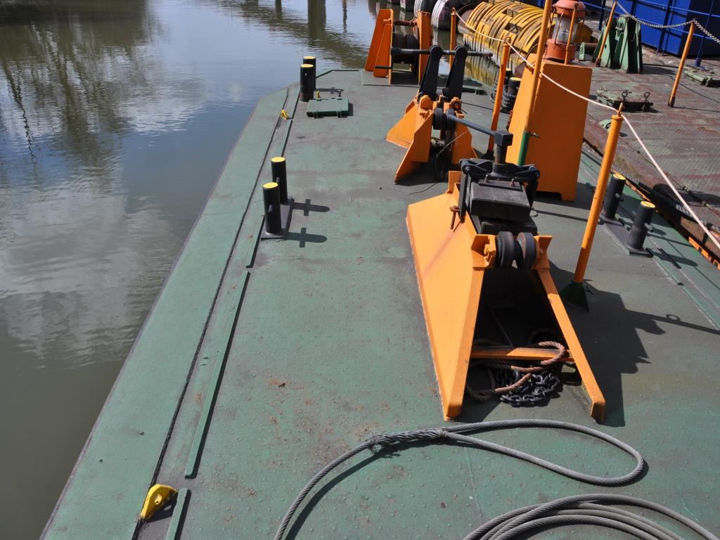 harbor watercrafts/ pontoons-5