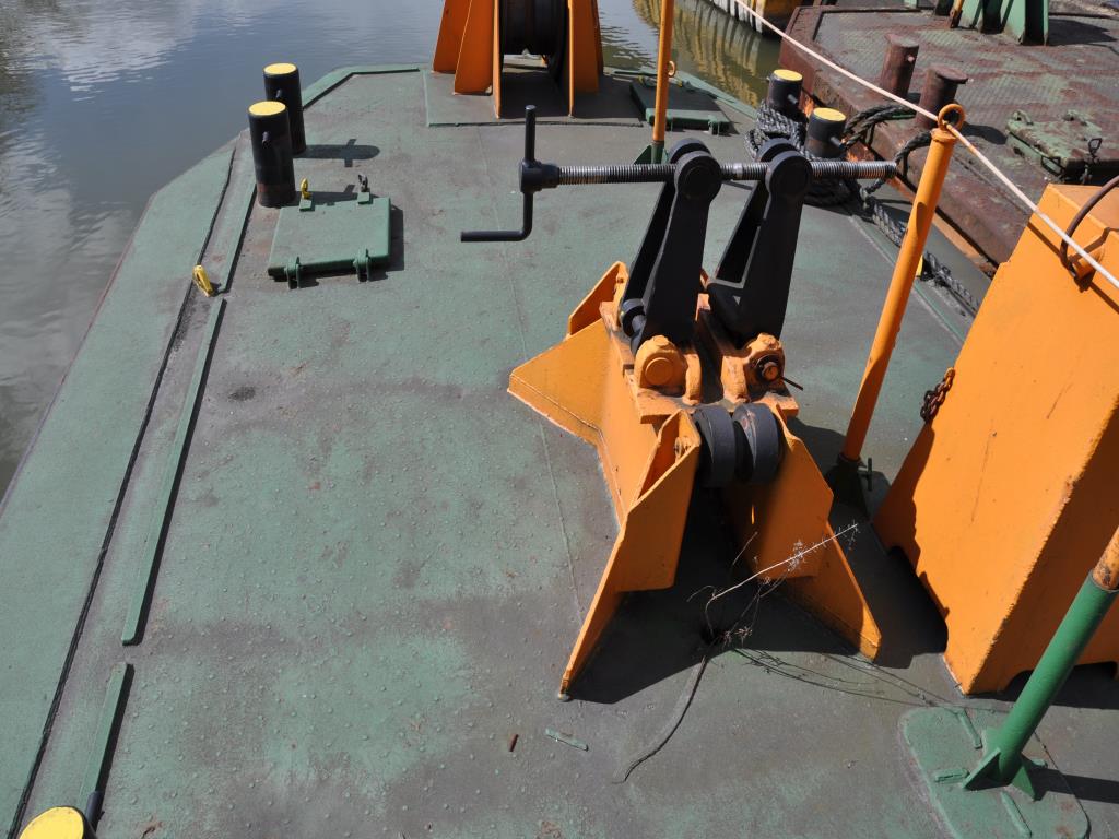 harbor watercrafts/ pontoons-7