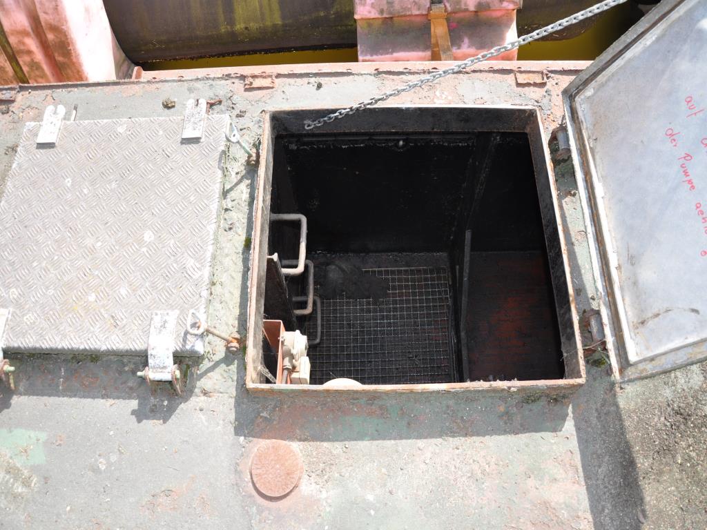 harbor watercrafts/ pontoons-4