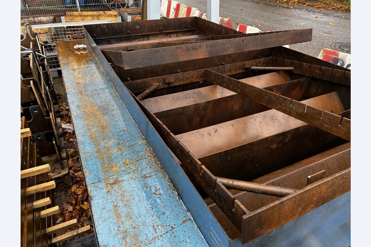 Technical equipment from the port environment-11