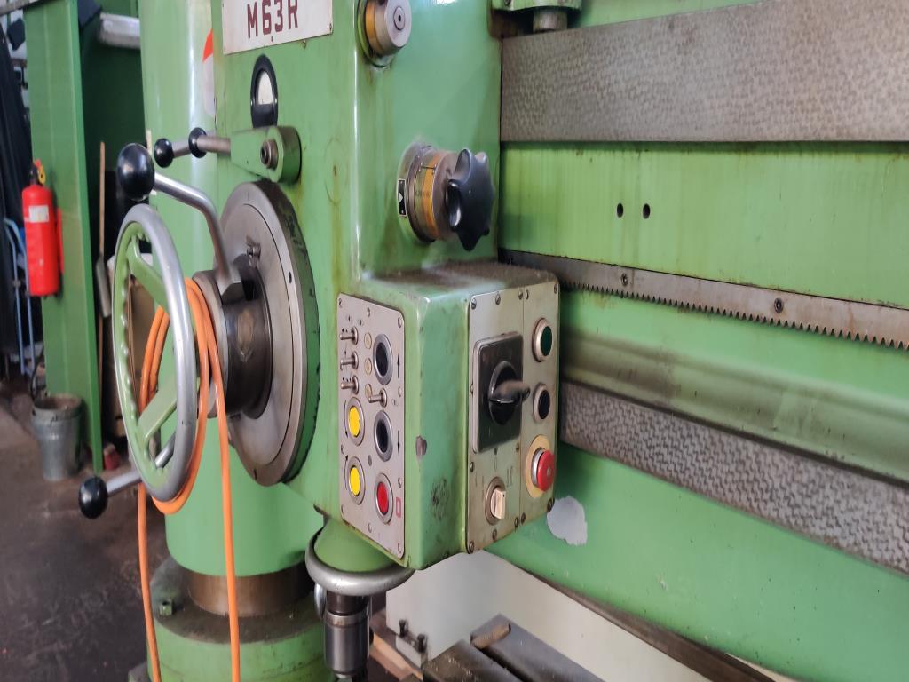 Equipos de taller y fontanería de la zona portuaria-13