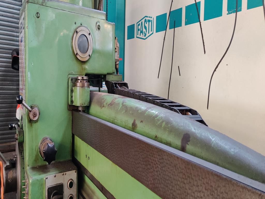 Equipos de taller y fontanería de la zona portuaria-14