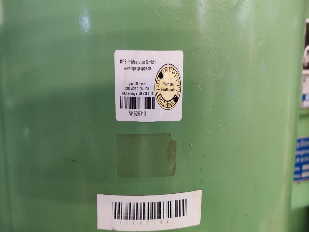 Equipos de taller y fontanería de la zona portuaria-15