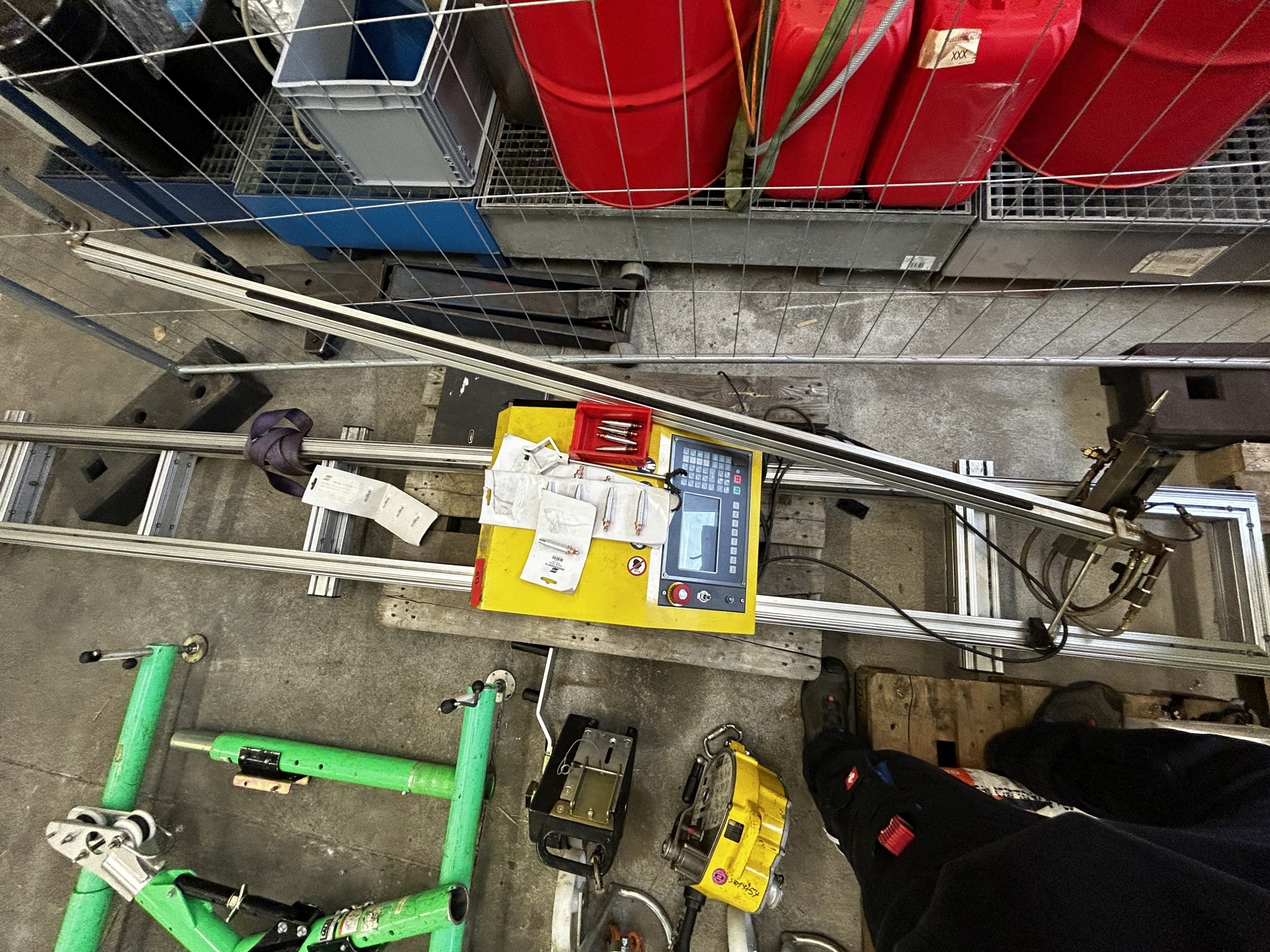 équipement technique soigné provenant de l'environnement portuaire-6