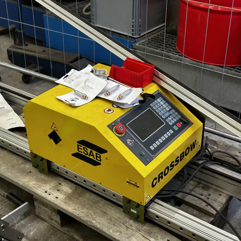 1 Posten CNC vlamscheider incl. brandtafel ESAB Crossbow