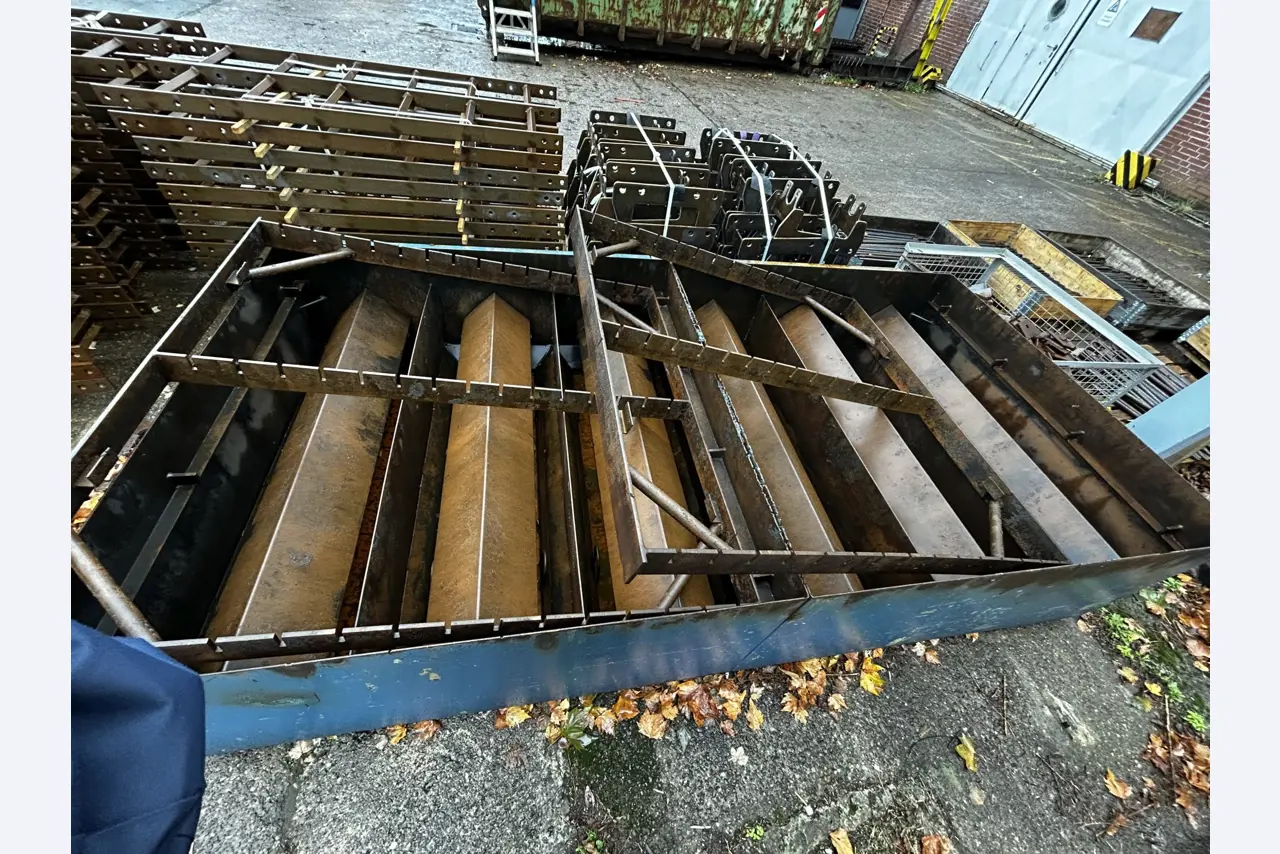 Technical equipment from the port environment-9