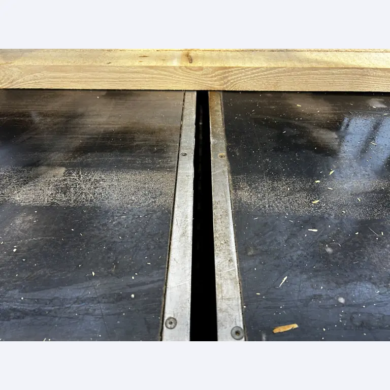 goed onderhouden technische uitrusting van het havengebied-12