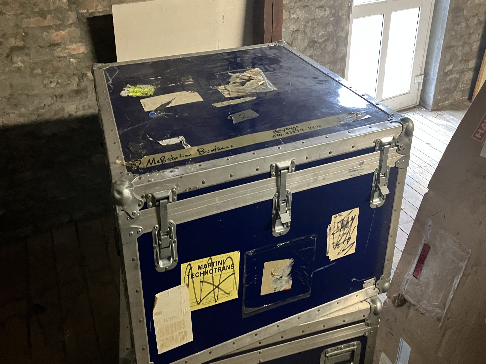 dobrze utrzymany sprzęt techniczny z obszaru portu-2