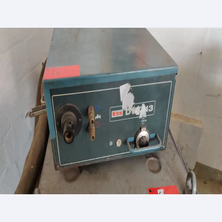 Werkplaats/benodigdheden voor loodgieterswerk uit het havengebied-2