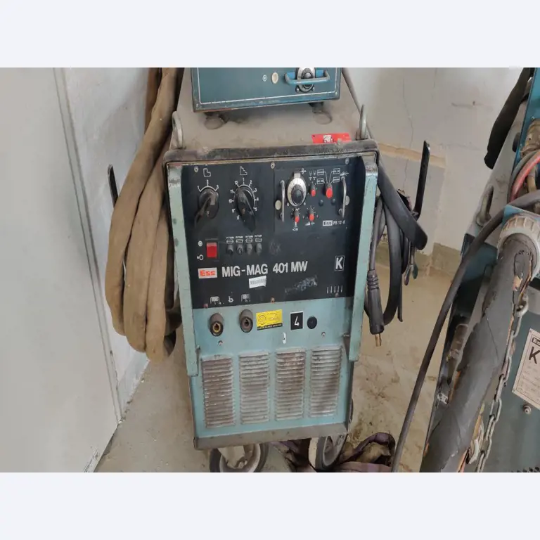 Werkplaats/benodigdheden voor loodgieterswerk uit het havengebied-1