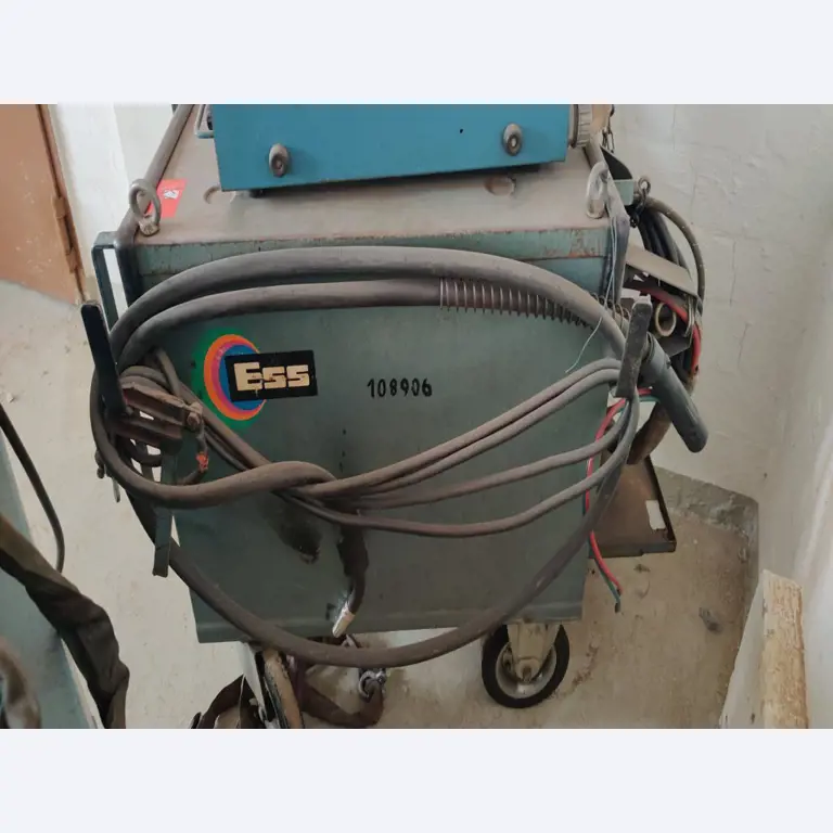 Werkplaats/benodigdheden voor loodgieterswerk uit het havengebied-4