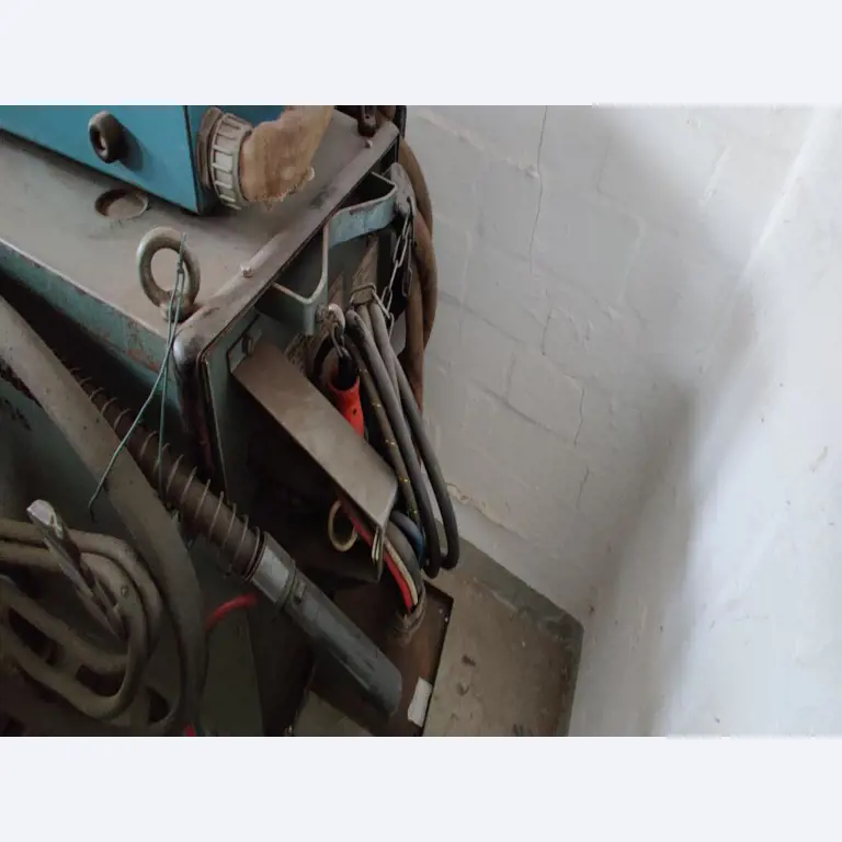 Werkplaats/benodigdheden voor loodgieterswerk uit het havengebied-7