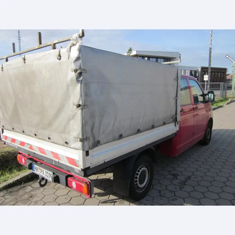 Gepflegte Behördenfahrzeuge-1