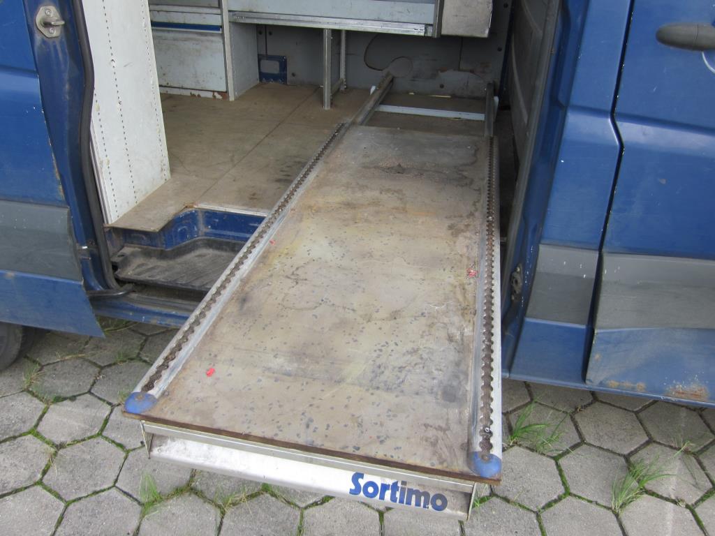 Veículos do Estado em bom estado de conservação-7