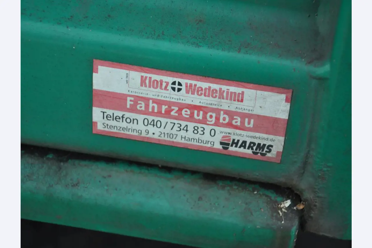 diverse schwimmende Arbeitsgeräte-10