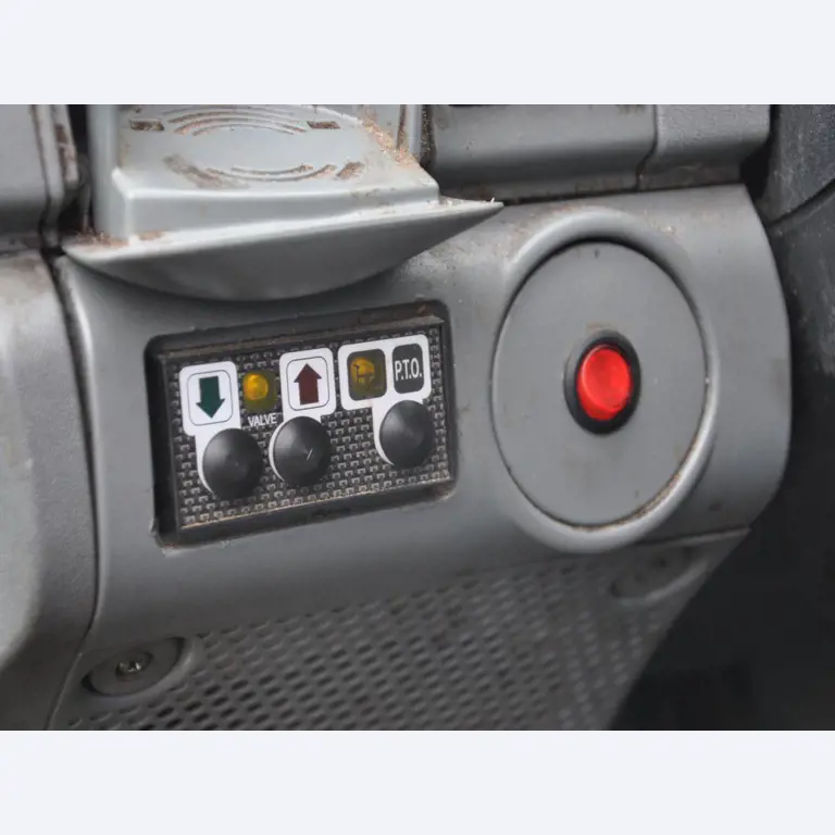 diverse schwimmende Arbeitsgeräte-13